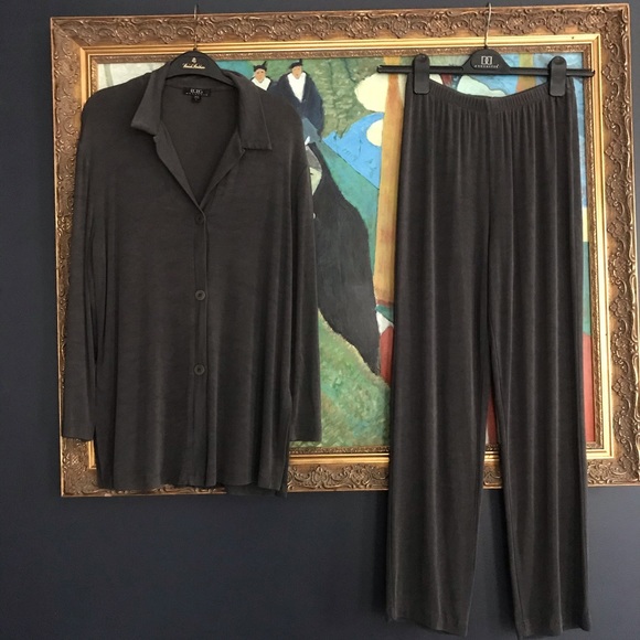 BCBG Max Azria (Vintage?) Stretch Pants 2/$35 - Picture 2 of 6